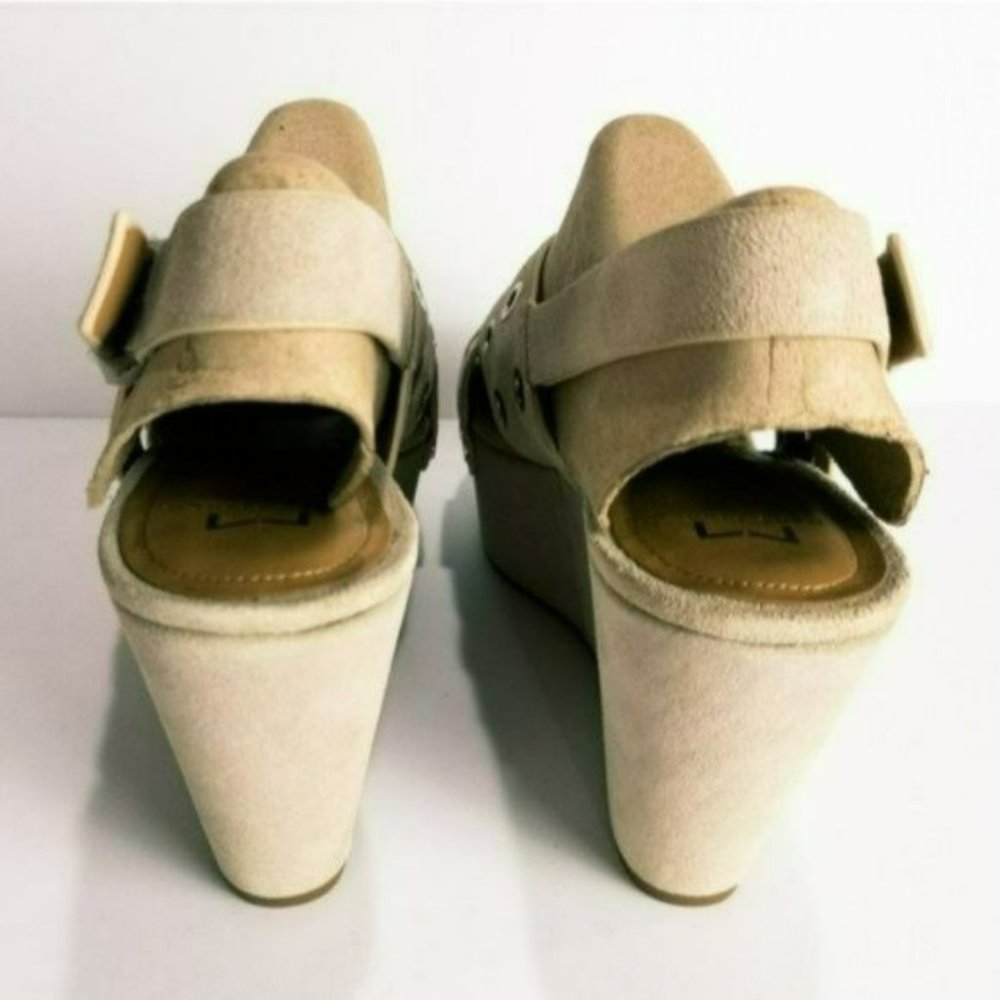 Marc Fisher LTD Bloom Platform Sandal -Beige/Taupe - Picture 5 of 5